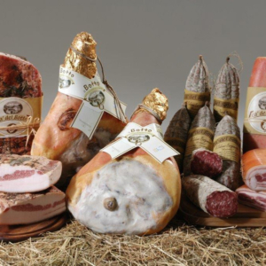 Ca’ del Botto, il prosciutto stagionato nel fieno