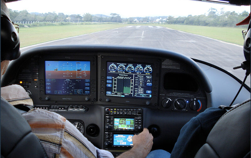 Pilota un aereo: il sogno diventa subito realtà