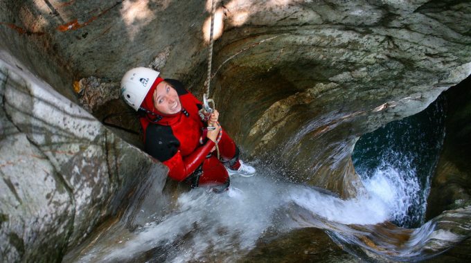 Fiumenero, il parco giochi acquatico naturale
