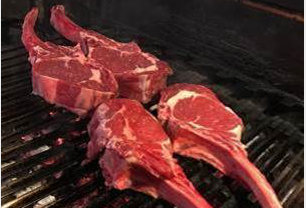 Tomahawk, la carne come non l’avete gustata mai