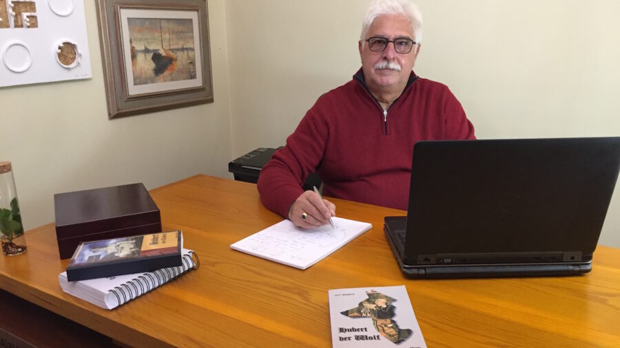 Arvit Moretti, lo scrittore con una storia da favola