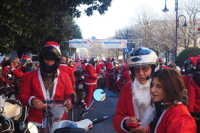 Babbo Bikers, il dono più bello arriva su due ruote