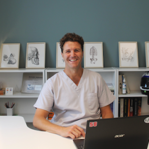 Bettinelli, l’osteopata che rimette in moto il corpo
