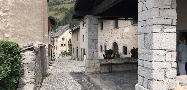 Arnosto, qui il tempo si è fermato al Medioevo