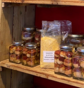 Nespoli funghi, la boutique di porcini, finferli, ovoli
