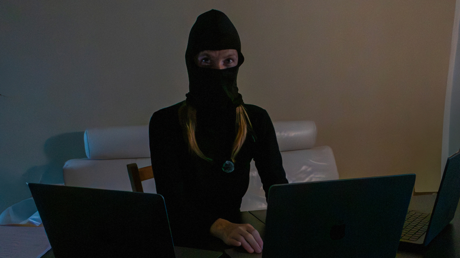 Ilmadeinbergamo47: il pronto soccorso antitruffa contro messaggini ed e mail dei criminali tecnologici 